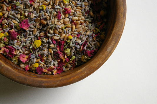 mynā calm - Aroma Augenkissen mit Lavendel, Kamille & Rose